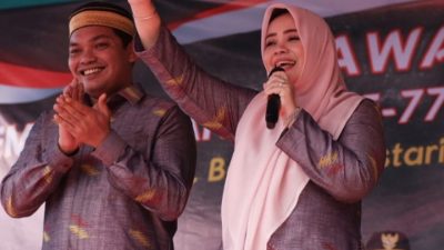 Puluhan Ribu Warga Kabupaten Bima Tumpah Ruah, Meriahkan Pawai Budaya HUT RI Ke-77