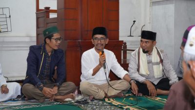 Hebat! Safari Ramadhan Lingkungan Lela, Wali Kota Bima Serahkan Bantuan Hibah Masjid dan Musholah