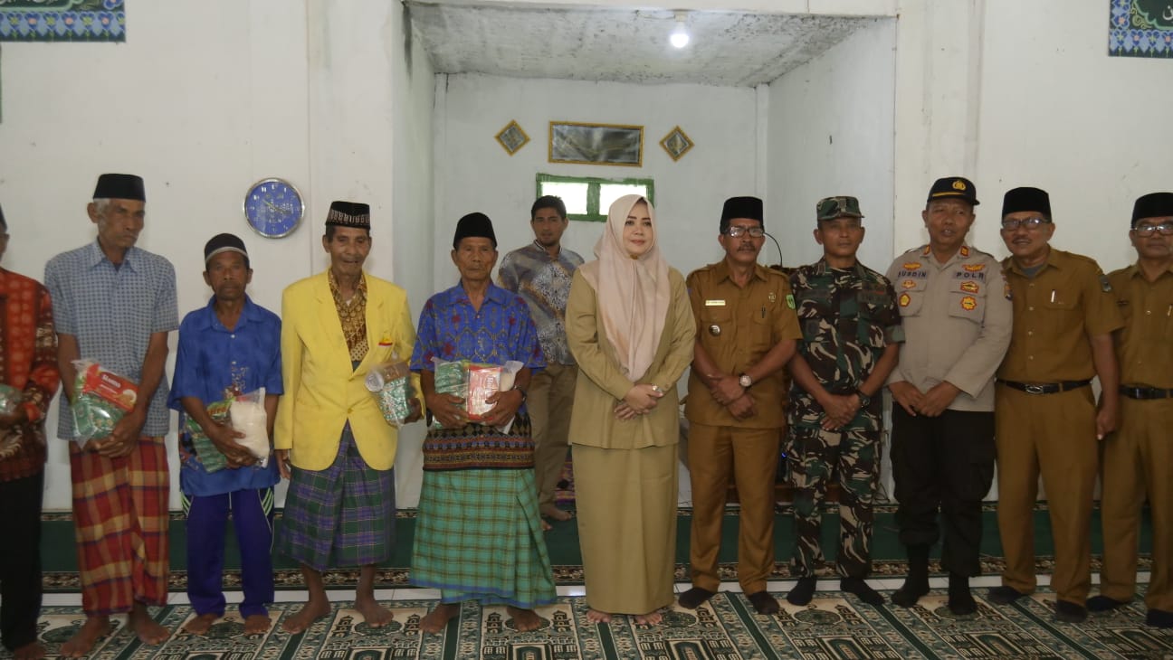 Ramadhan Berbagi, Bupati Bima Kunjungi Tiga Kecematan Dalam Satu Hari