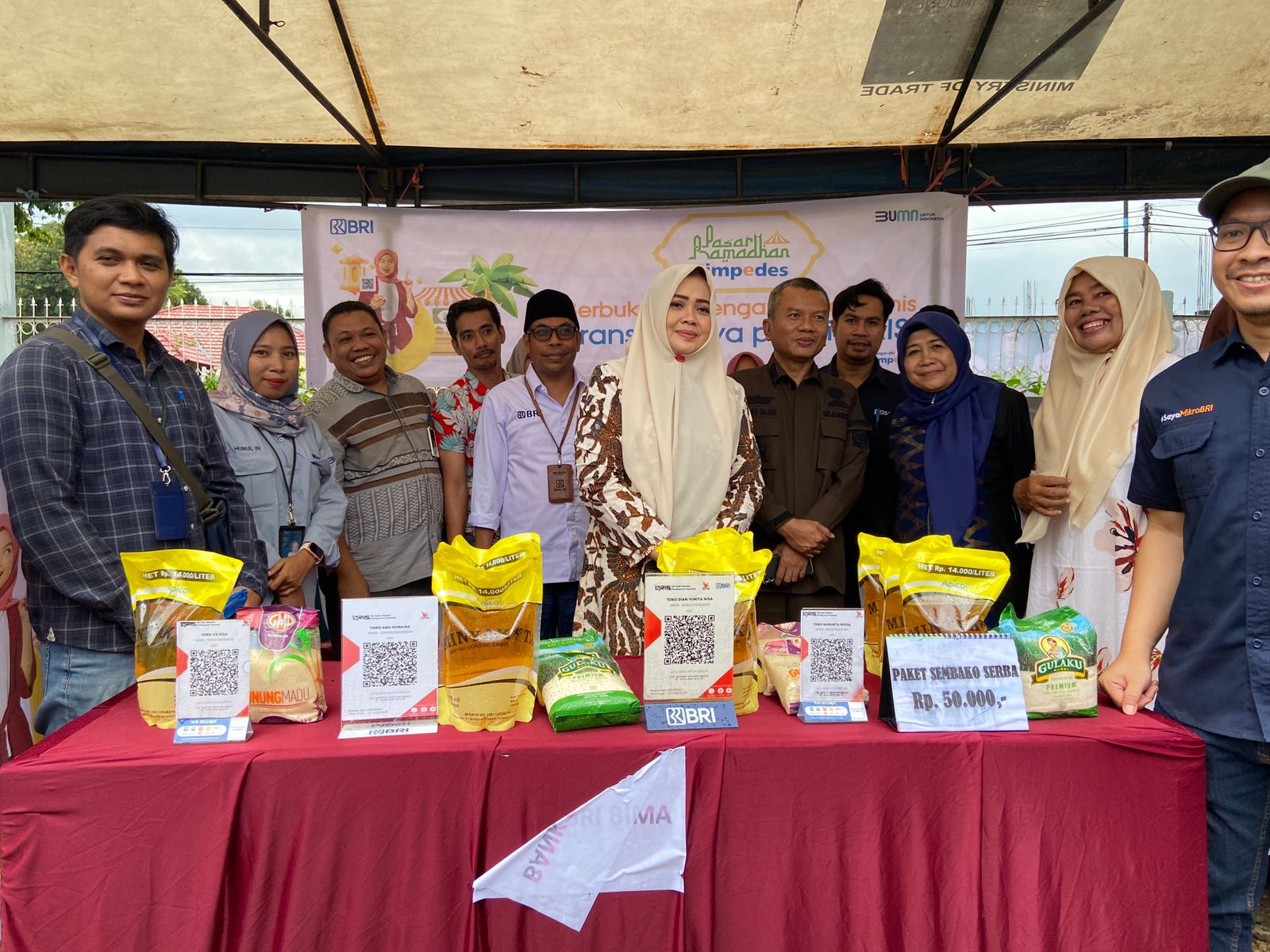 Bupati dan Kejari Bima Hadiri  Kegiatan Bazar Murah yang Dipusatkan di Kantor Camat Woha