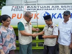 Kunspek di Lotim, HBK Sambangi Desa Jurit Baru dan Serah Terimakan Armada Baru Tangki Air Bersih