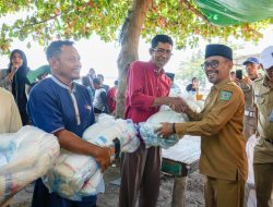 Wali Kota Bima Muhammad Lutfi Serahkan Bantuan Hibah Sarana Perikanan Tahun 2023