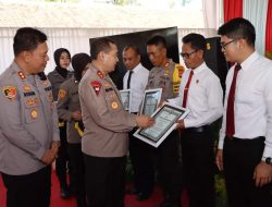 Berhasil Ungkap Kasus Narkoba, Kasat Narkoba Polres Bima Kota Dapat Penghargaan dari Kapolda NTB