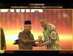 Pj Walikota Bima Terima Penghargaan UHC dari Wapres RI